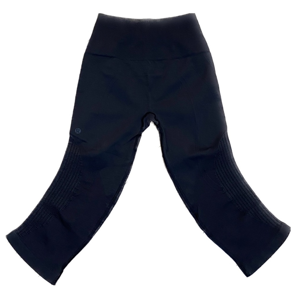 Lululemon In The Flow Crop Size 4